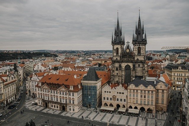 Hlavních měst je spousty, PRAHA je však pouze jedna.